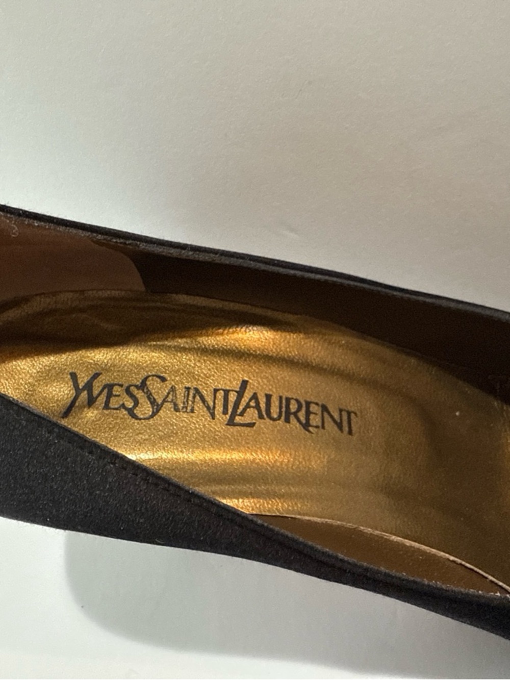 Yves Saint Laurent Black Pointed Toe Pumps 9.5 - Picture 13 of 14